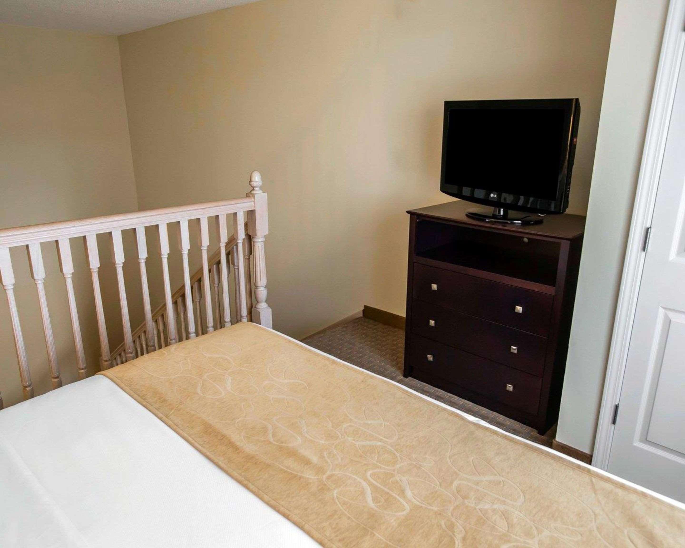 Comfort Suites University Area Notre Dame-South Bend Exterior foto