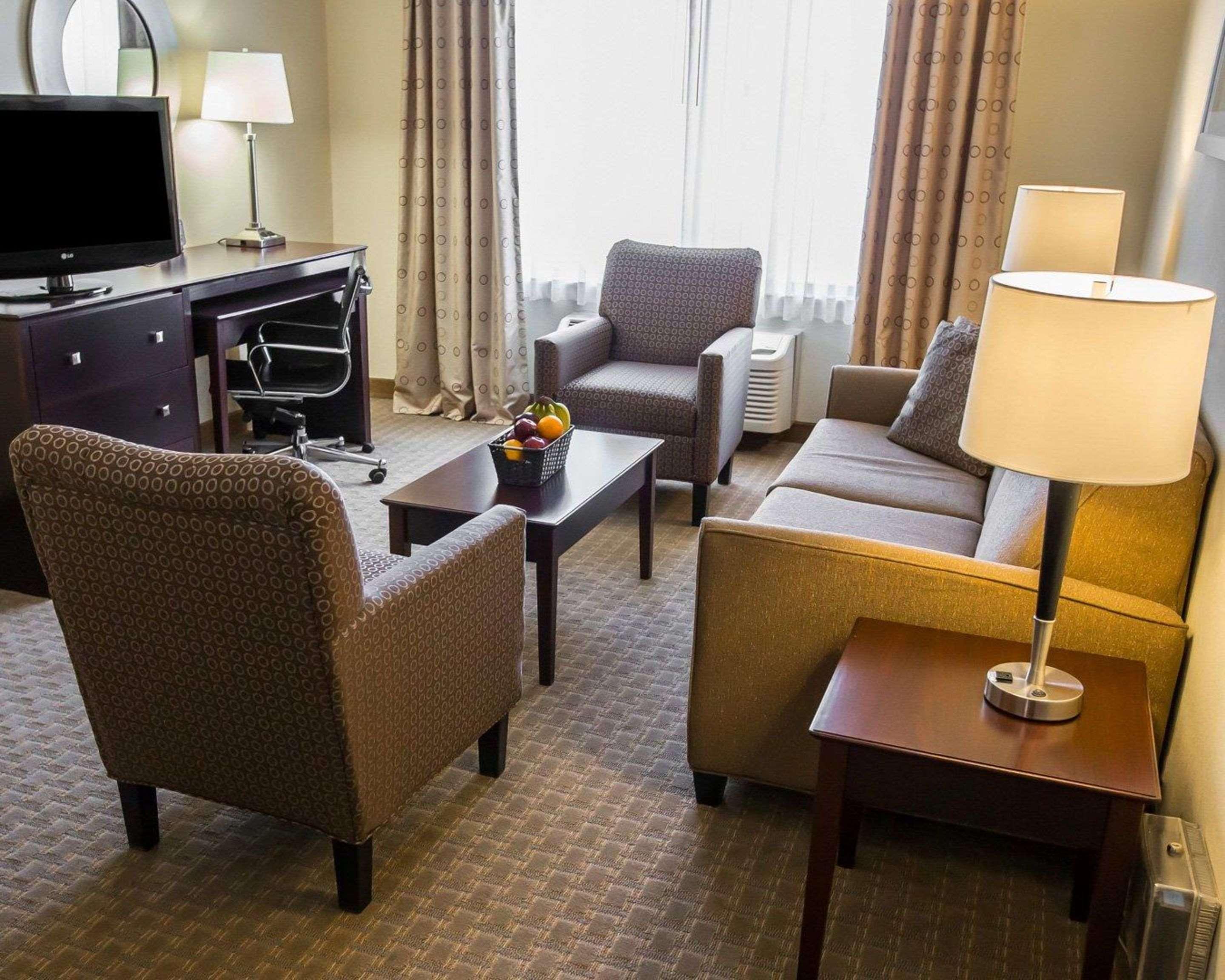 Comfort Suites University Area Notre Dame-South Bend Exterior foto