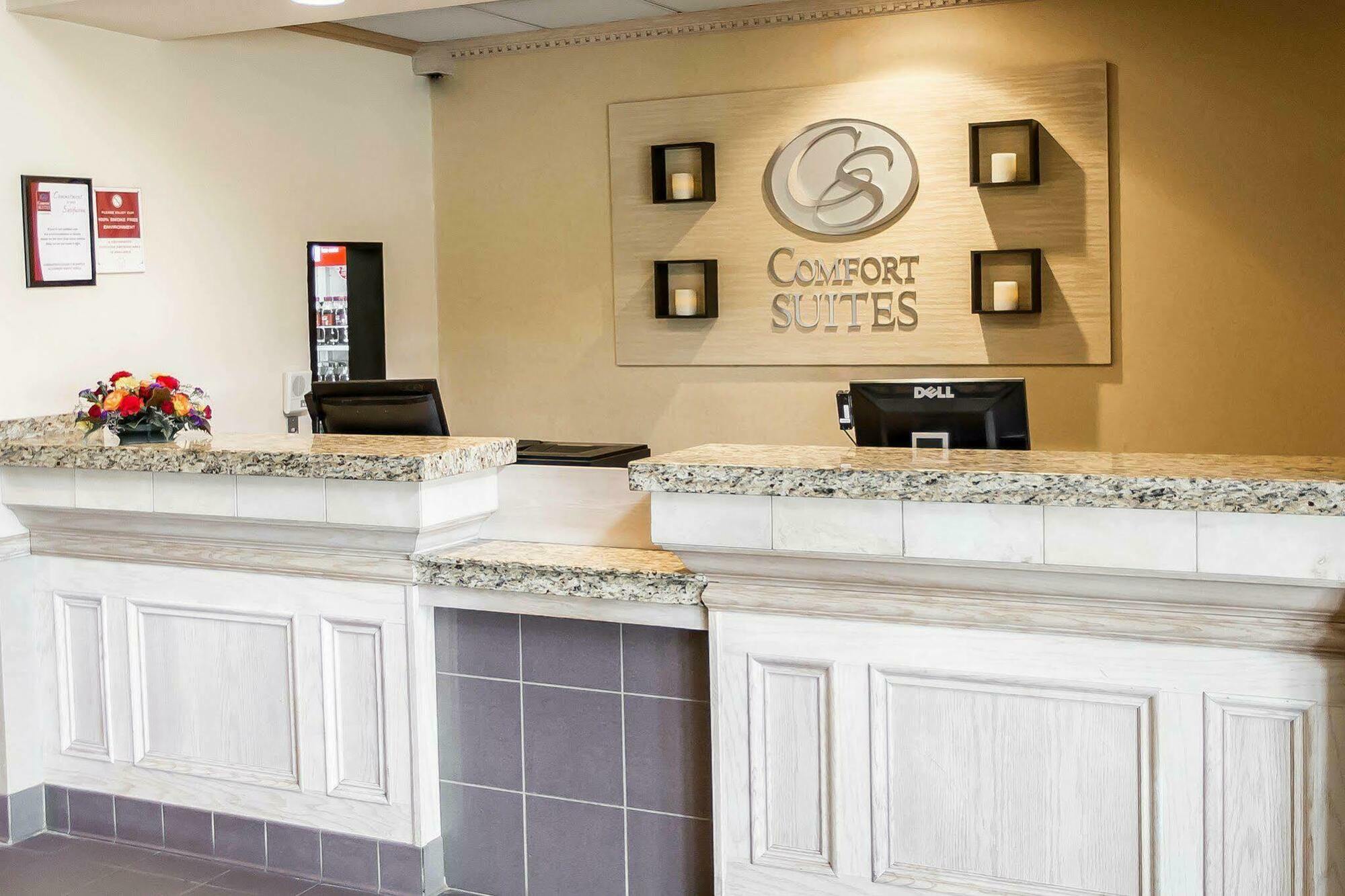 Comfort Suites University Area Notre Dame-South Bend Exterior foto